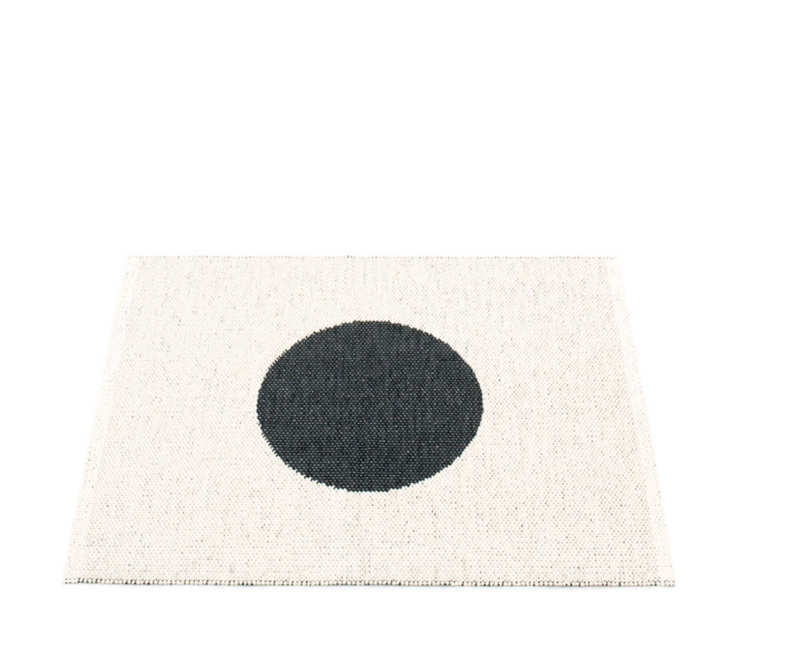 North Haven Plastic Floor Mats Black/Vanilla