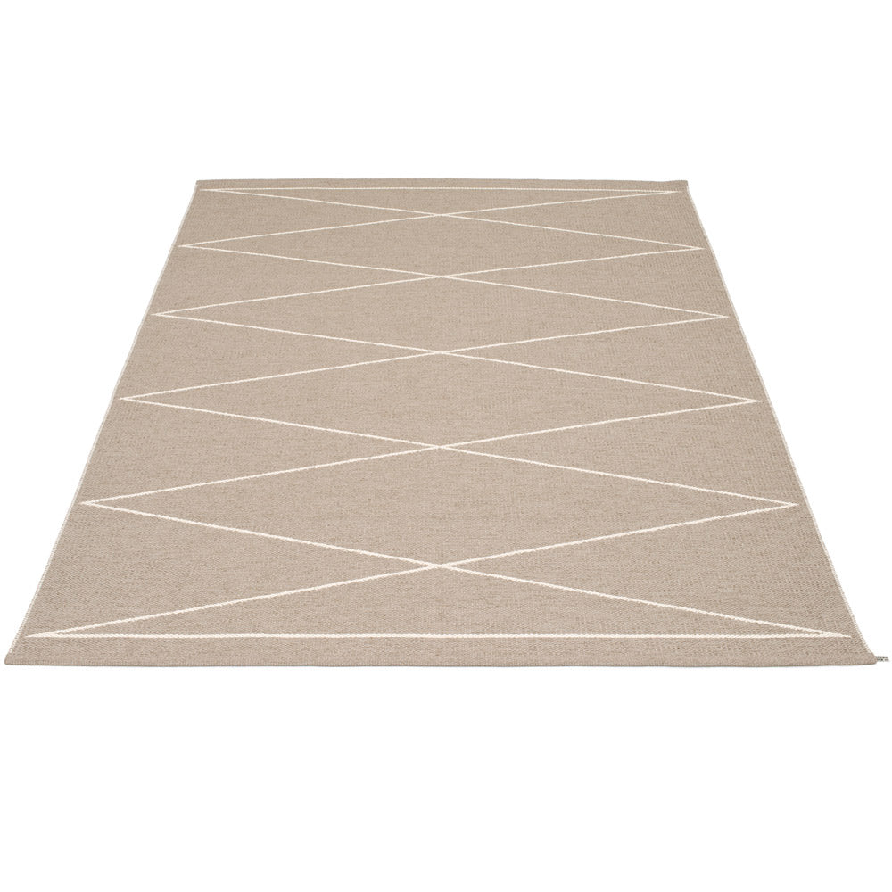 Navy Beach Plastic Floor Mats Mud/Vanilla (Multiple Sizes)