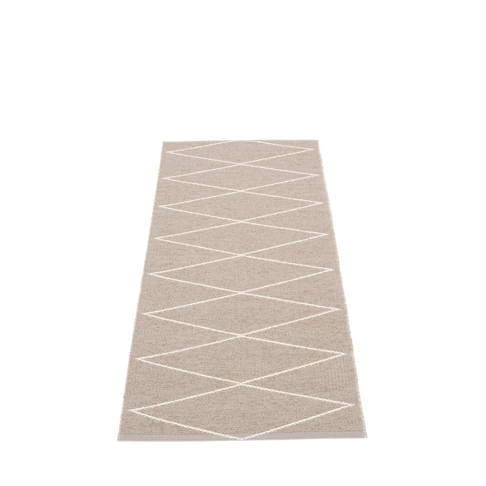 Navy Beach Plastic Floor Mats Mud/Vanilla (Multiple Sizes)