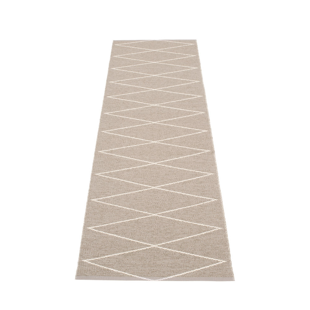 Navy Beach Plastic Floor Mats Mud/Vanilla (Multiple Sizes)