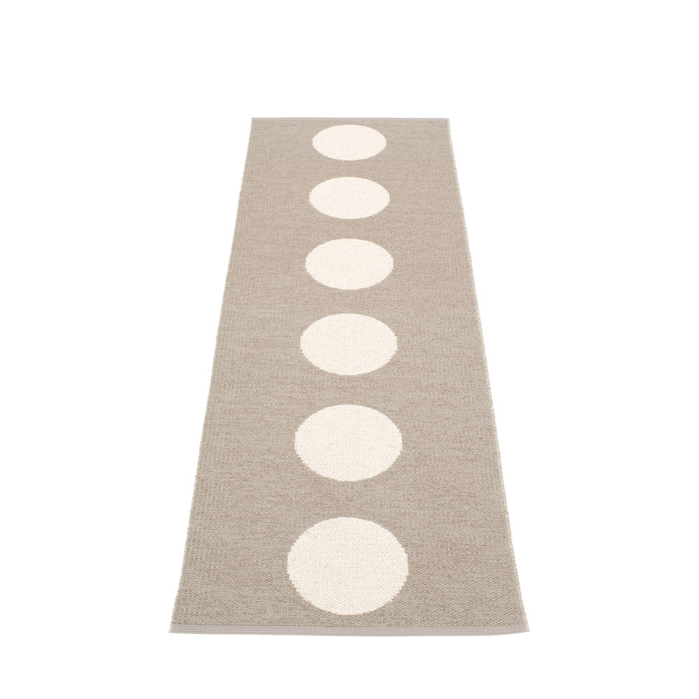 North Haven Plastic Floor Mats Mud/Vanilla (Multiple Sizes)