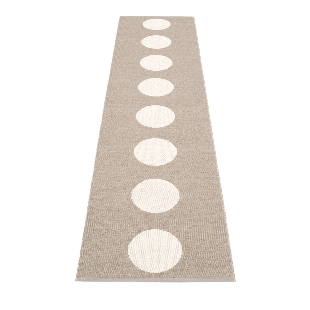 North Haven Plastic Floor Mats Mud/Vanilla (Multiple Sizes)