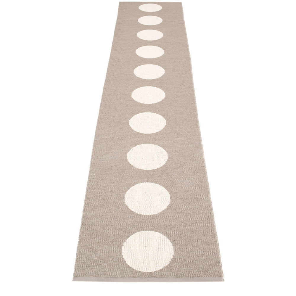 North Haven Plastic Floor Mats Mud/Vanilla (Multiple Sizes)