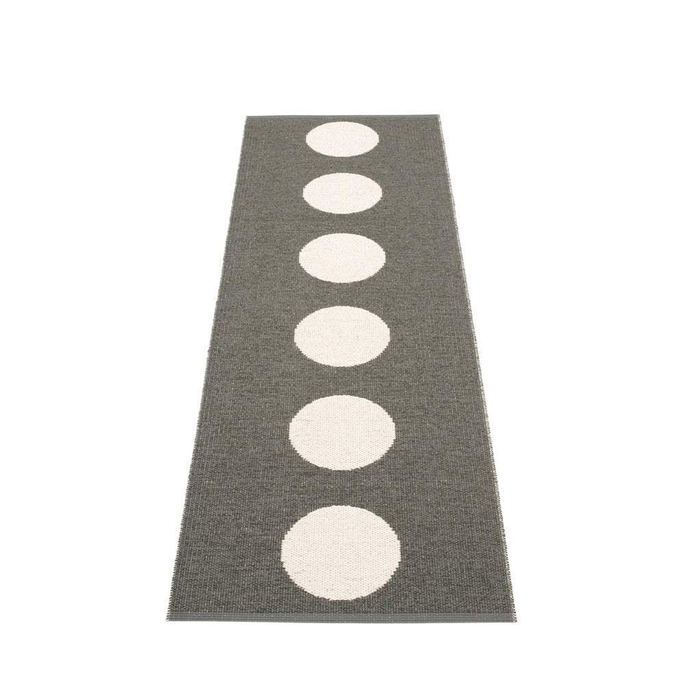 North Haven Plastic Floor Mats Charcoal/Vanilla (Multiple Sizes)