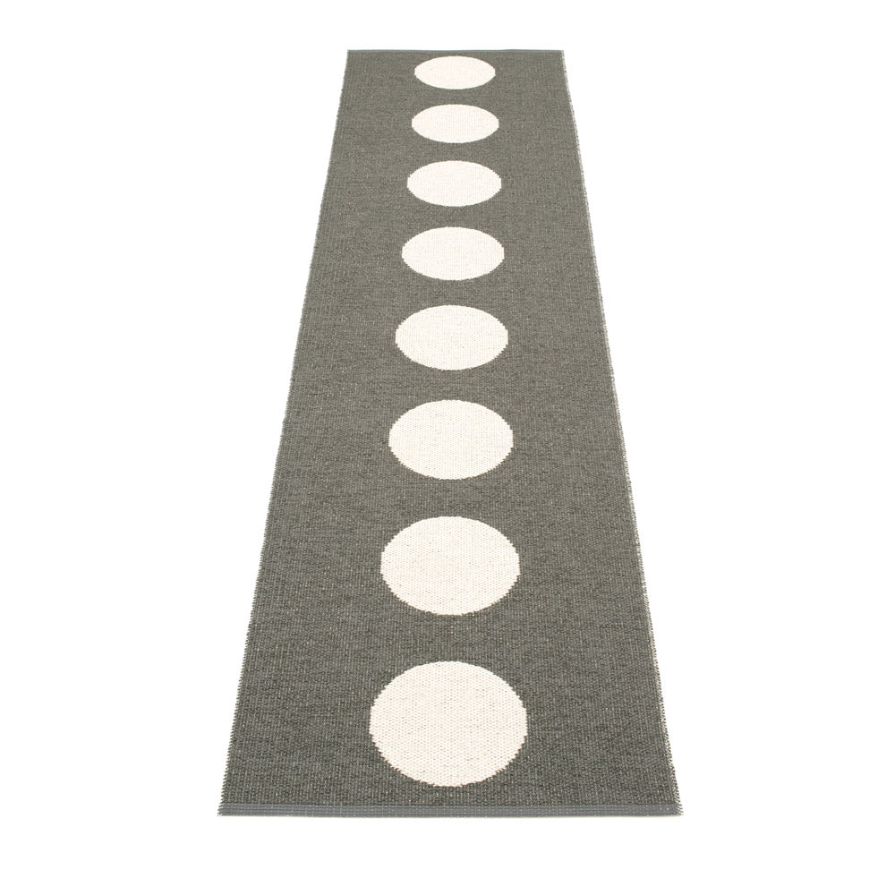 North Haven Plastic Floor Mats Charcoal/Vanilla (Multiple Sizes)