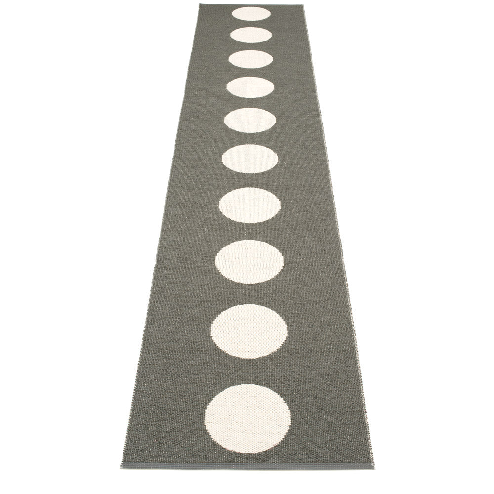North Haven Plastic Floor Mats Charcoal/Vanilla (Multiple Sizes)