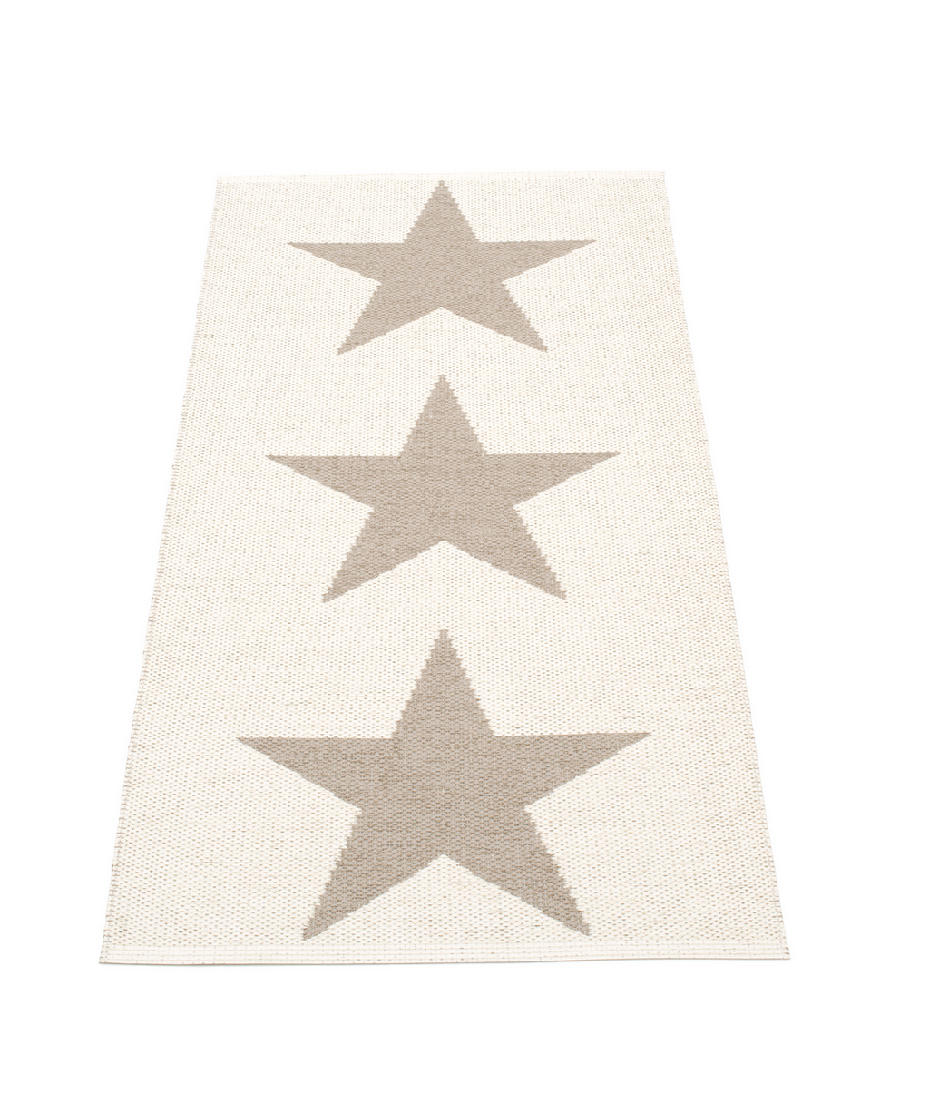 Sagaponack Plastic Floor Mats Mud/Vanilla