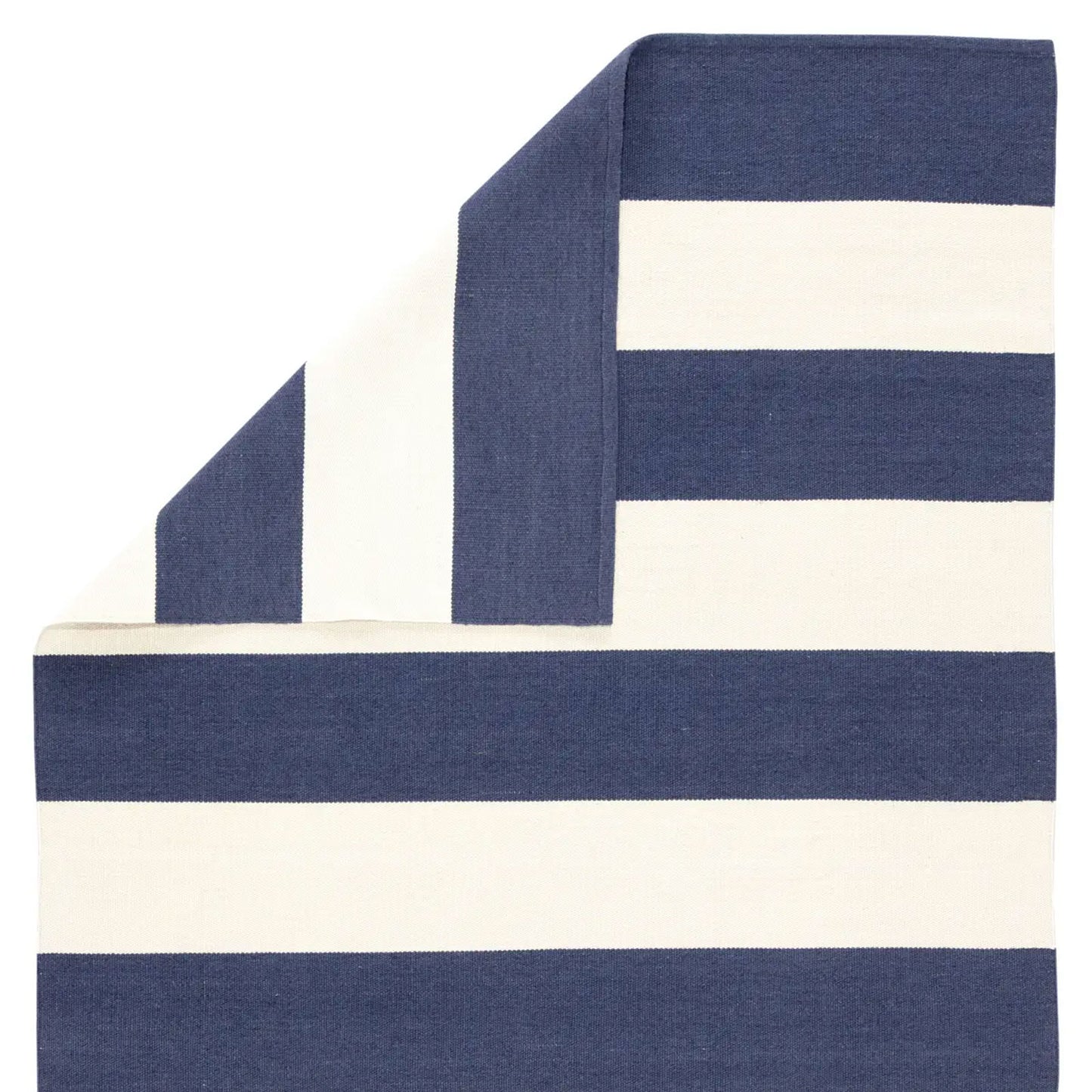 Lanai Remora Indoor/Outdoor Rug in Deep Blue and Ivory (Multiple Sizes)