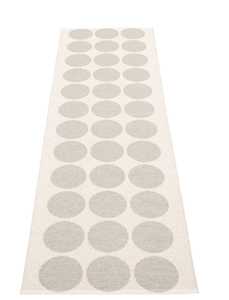 Wainscott Plastic Floor Mats Linen/Vanilla