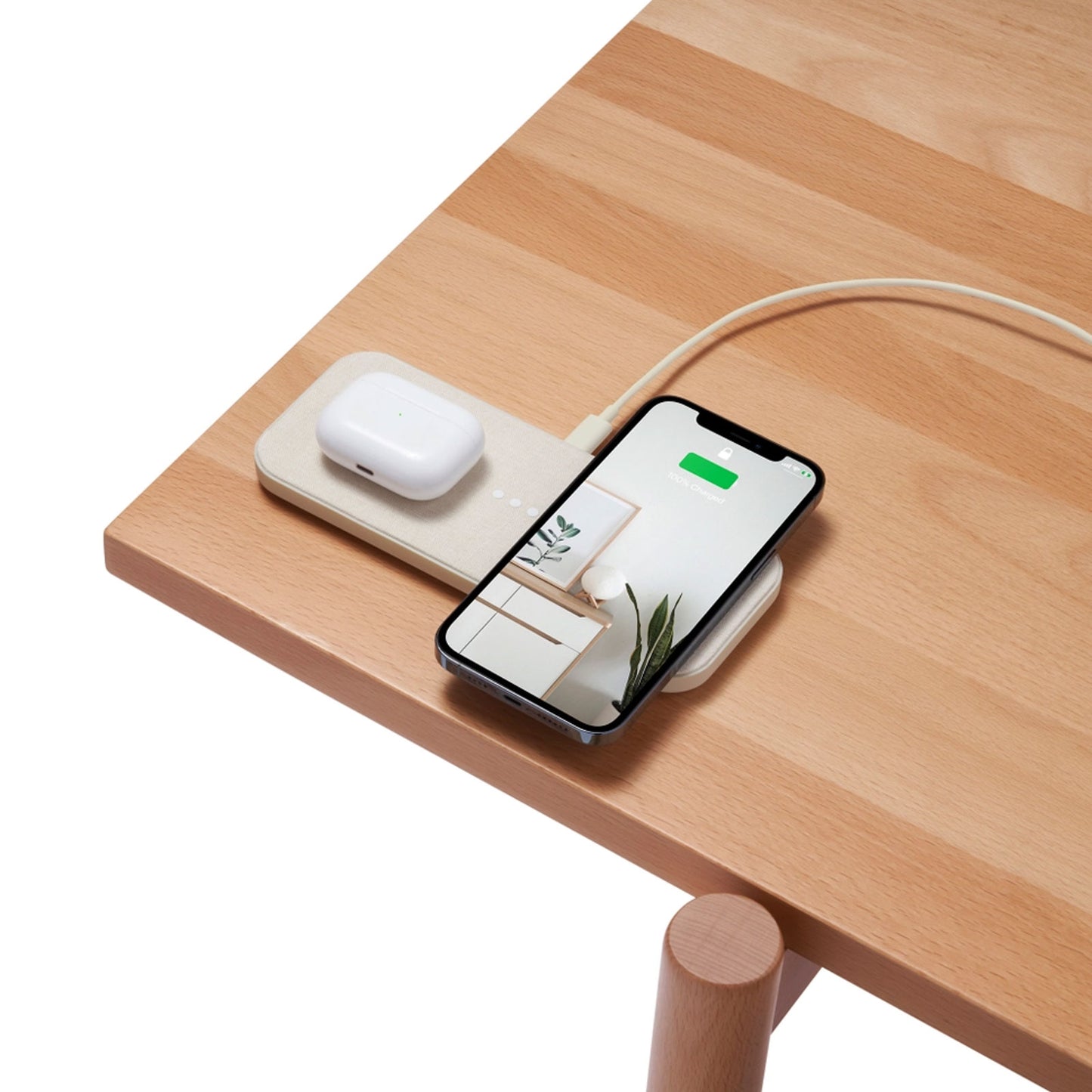CATCH:2 Essentials Wireless Charger in Natural