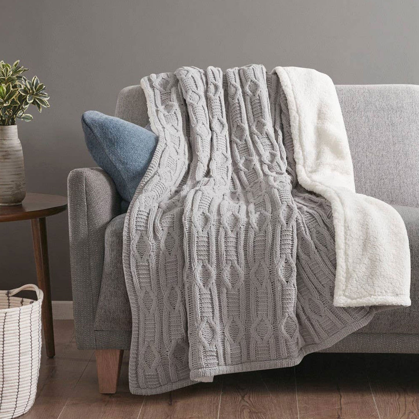 Chenille Knitted Sherpa Throw Blanket