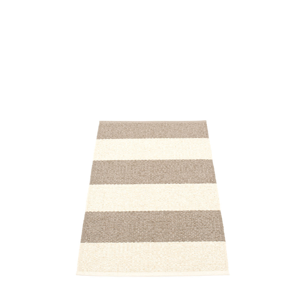 Bridgehampton Plastic Floor Mats Mud/Vanilla